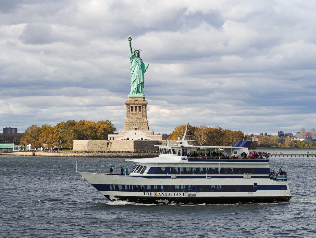 See the statue of Liberty is one of New York City bucket list activities