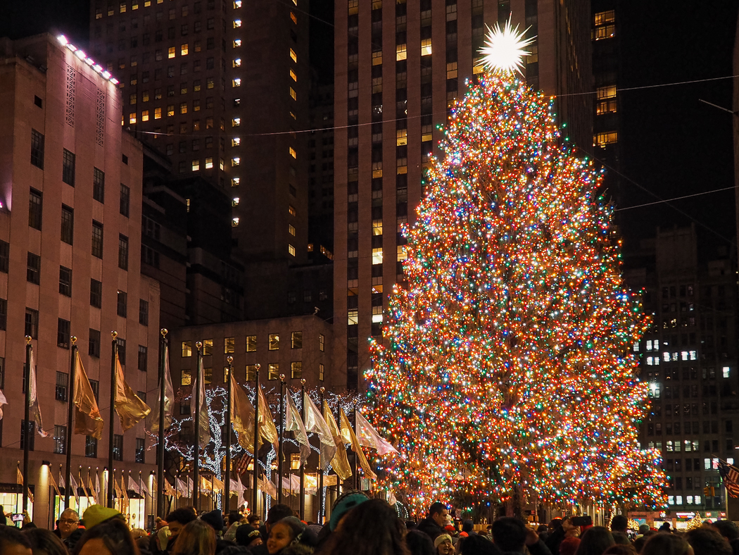 Rockefeller tree in NYC lit up at night