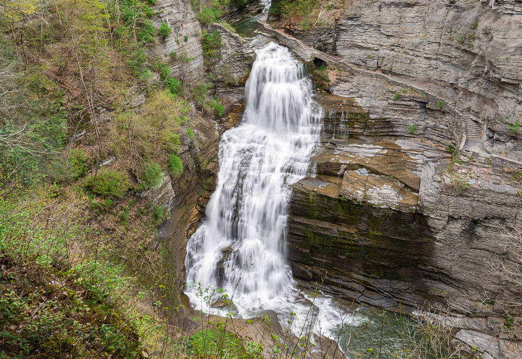 Hiking trail next to the impressive Lucifer Falls