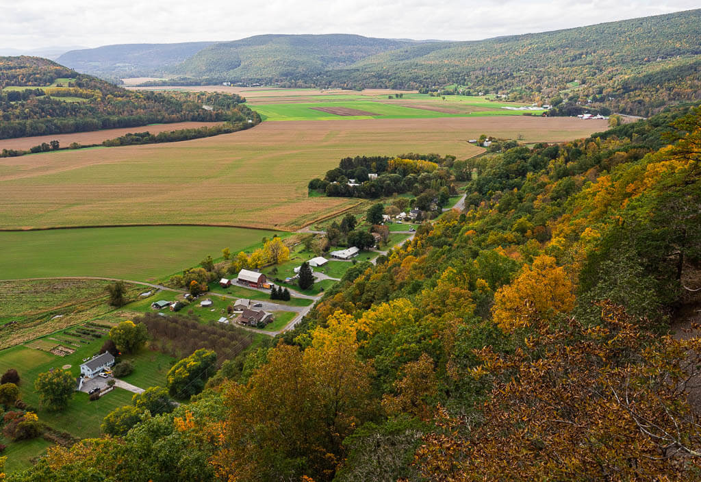 View of the valley from the top of Vroman's Nose