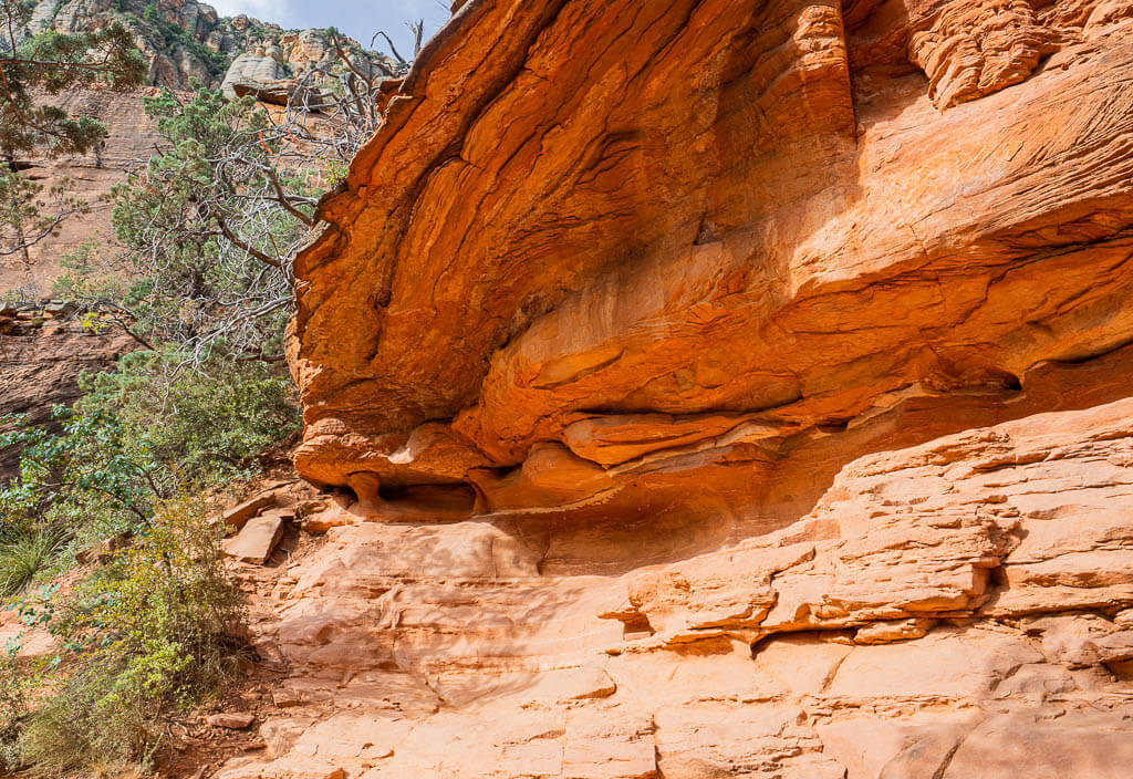 Spectacular rock formations on the Devils Bridge trail