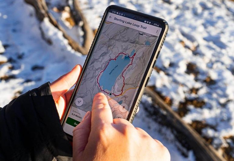 15 Most Helpful Hiking Apps to Download In 2023