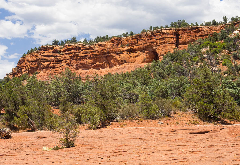 Flat mesa on the way to the soldiers pass cave