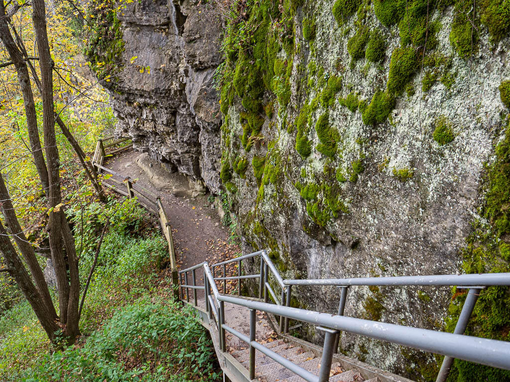 Metal stairs leading to the Indian Ladder Trail