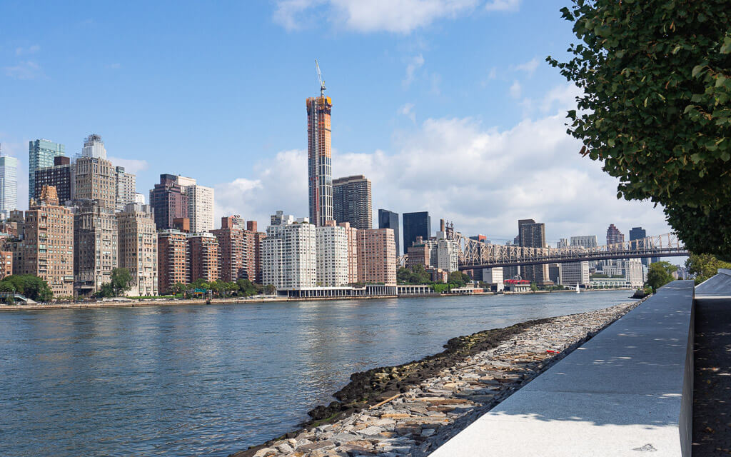 Manhattan Skyline from Roosevelt Island